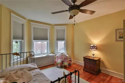 112 E High St, Hellertown, PA 18055 photo 30