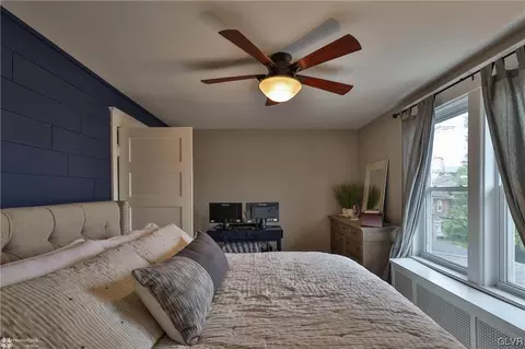 112 E High St, Hellertown, PA 18055 photo 24
