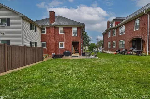 112 E High St, Hellertown, PA 18055 photo 37