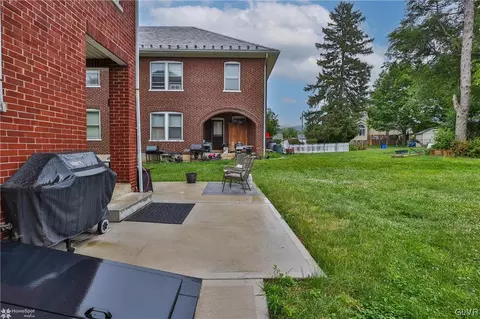 112 E High St, Hellertown, PA 18055 photo 36