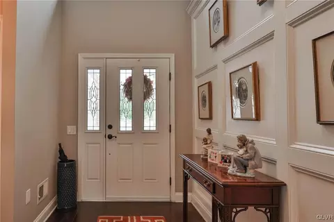 1035 Declaration Dr, Bethlehem, PA 18017 photo 3