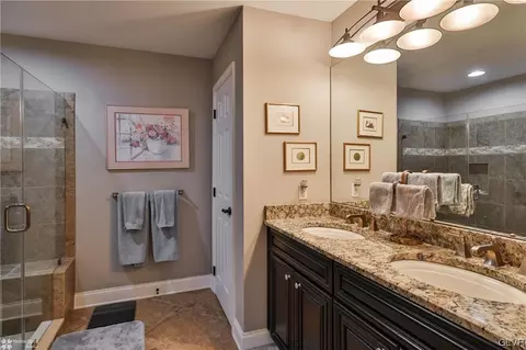 1035 Declaration Dr, Bethlehem, PA 18017 photo 26