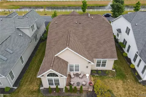 1035 Declaration Dr, Bethlehem, PA 18017 photo 35