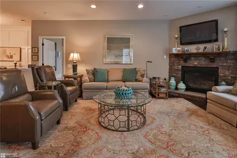 1035 Declaration Dr, Bethlehem, PA 18017 photo 22