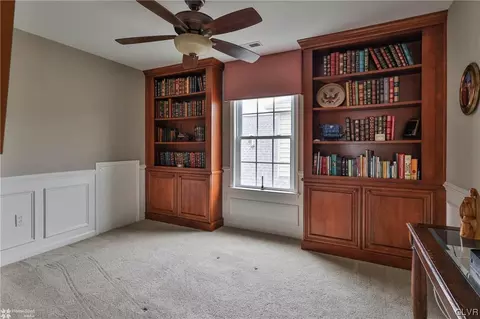 1035 Declaration Dr, Bethlehem, PA 18017 photo 29