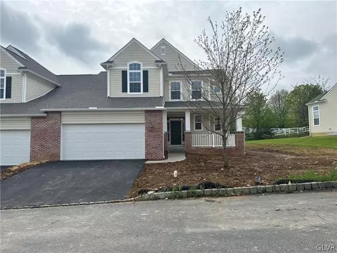 2430 Burgundy Ln #89, Forks Twp, PA 18040