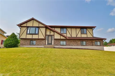 4215 Ammon Way, Whitehall, PA 18052