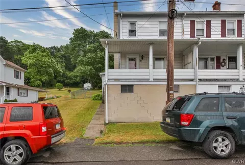 70 W Miner St, Coaldale, PA 18218