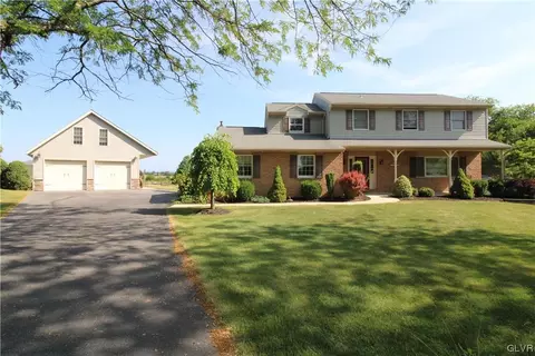 5427 Birchwood Ct, Orefield, PA 18069