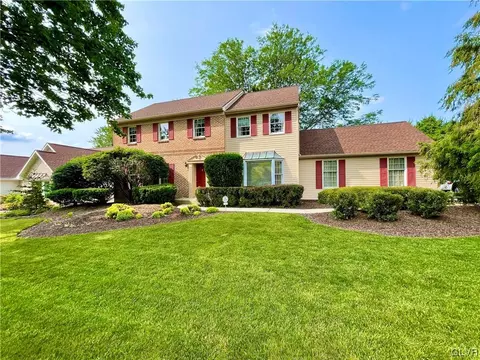 1717 Victoria Cir, Allentown, PA 18103