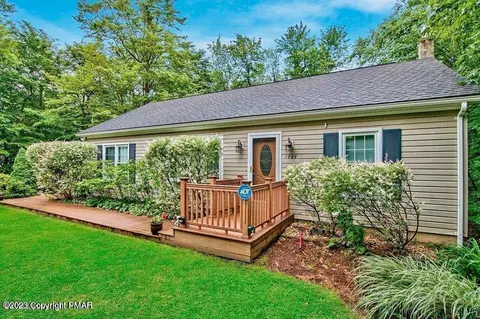 165 Long Woods Rd, Coolbaugh Twp, PA 18466