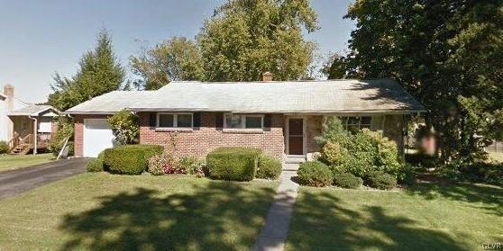 128 S 9th St, Coopersburg, PA 18036