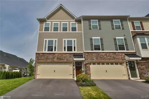 2351 Raya Way, Bethlehem, PA 18020