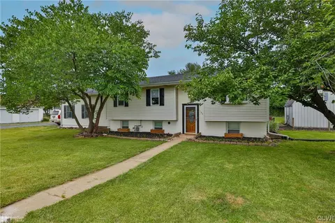 732 Grove St, Catasauqua, PA 18032