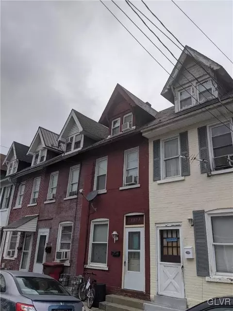 1175 Mechanic St, Bethlehem, PA 18015
