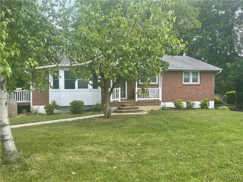3716 Haupt St, Palmer Township, PA 18045