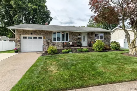 1960 Kensington Rd, Bethlehem, PA 18018