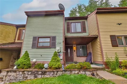 1720 Redwood Ct, Allentown, PA 18104
