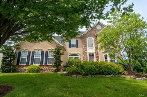 3578 Sunnyside Rd, Center Valley, PA 18034