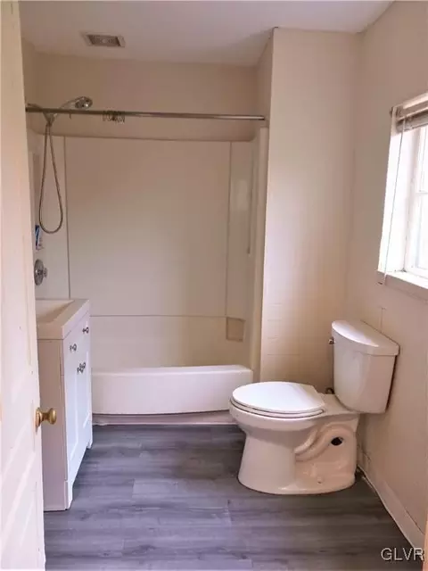 705 E 5th St, Bethlehem, PA 18015 photo 7