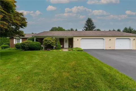4185 Greenwood Dr, Bethlehem, PA 18020
