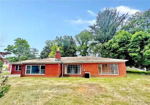 1301 N 14th St, Fullerton, PA 18052