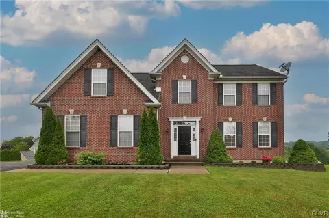4160 Timberidge Dr, Whitehall Twp, PA 18052