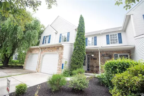 1748 Pinewind Dr, Alburtis, PA 18011