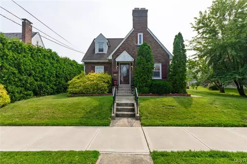 1619 Burkhardt St, Hellertown, PA 18055