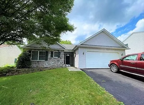 783 Hunter Dr, Pennsburg, PA 18073