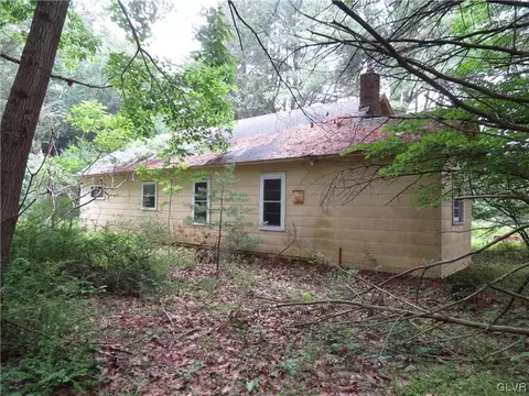 520 Burger Hollow Rd, Kunkletown, PA 18058