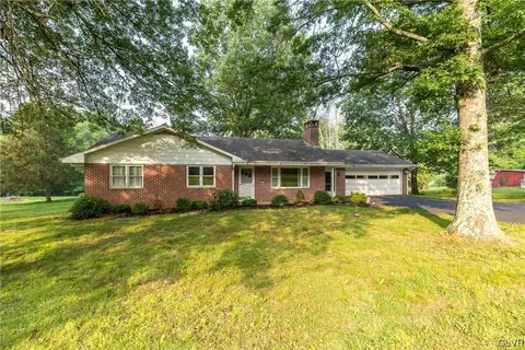 84 Dickert Rd, Quakertown, PA 18951