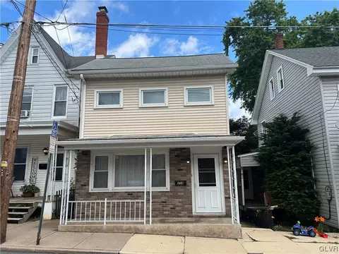 208 Center Ave, Jim Thorpe, PA 18229