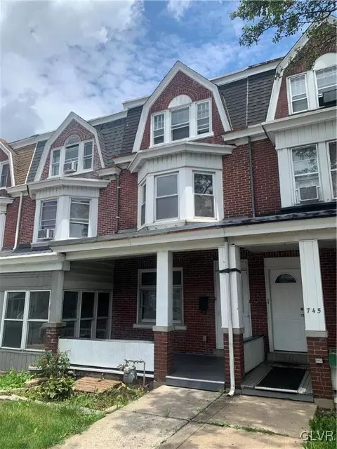 743 S 8th St, Allentown, PA 18103