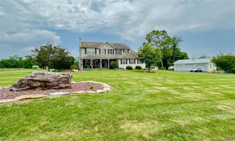 469 O W Rd, Bangor, PA 18013
