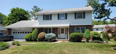 1093 Patricia Dr, Allentown, PA 18103