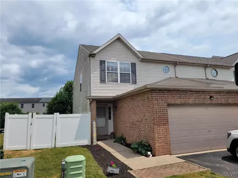 2530 Penns Ridge Blvd, Forks Twp, PA 18040