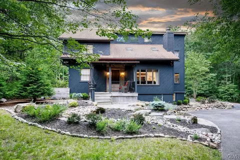 159 White Tail Ln, Long Pond, PA 18334