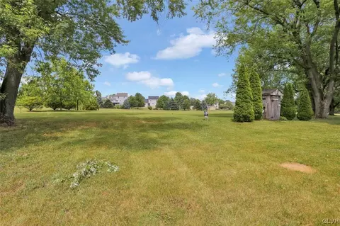 570 Niantic, Barto, PA 19504 photo 11