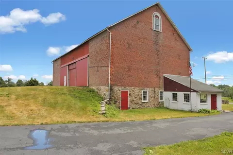 570 Niantic, Barto, PA 19504 photo 18