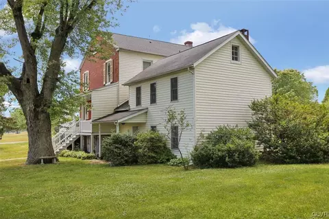 570 Niantic, Barto, PA 19504 photo 14