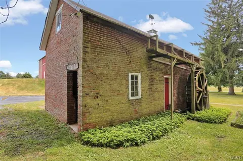 570 Niantic, Barto, PA 19504 photo 15