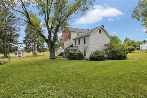 570 Niantic, Barto, PA 19504 photo 13