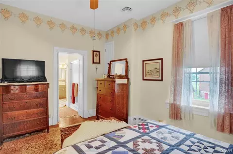 570 Niantic, Barto, PA 19504 photo 34