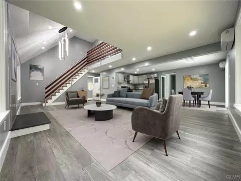 2048 Forest Lake Dr, East Stroudsburg, PA 18302