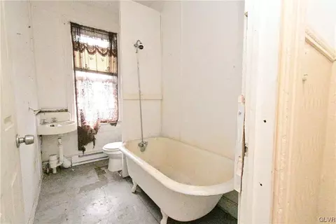 229 Reed, Reading, PA 19601 photo 6