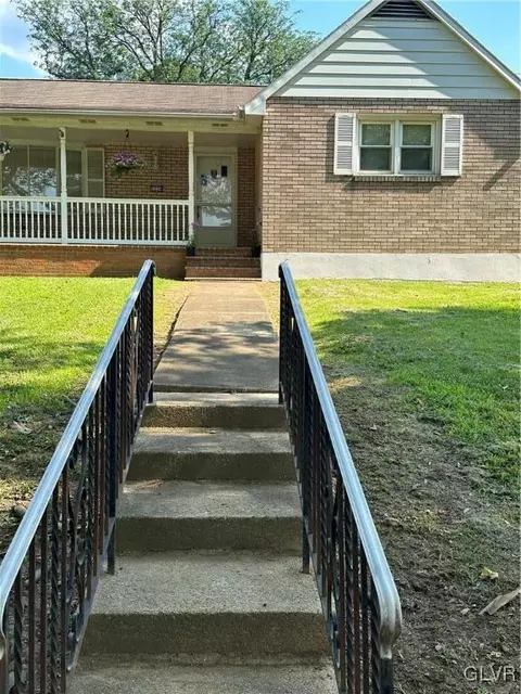 2534 W Hamilton St W, Allentown, PA 18104