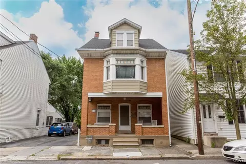 134 Front St, Catasauqua, PA 18032