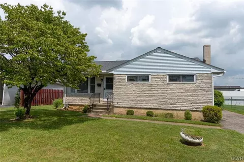 2138 Dogwood Ln, Bethlehem, PA 18018