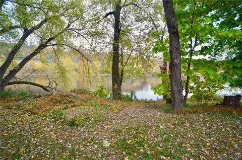 Slateford Road, Upper Mt Bethel Twp, PA 18343